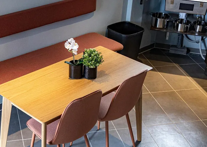 Fun Art Apartahotel 3*